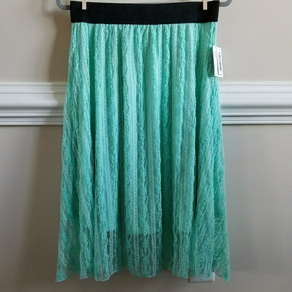 [LuLaroe] Mint Green Lace Lola Skirt